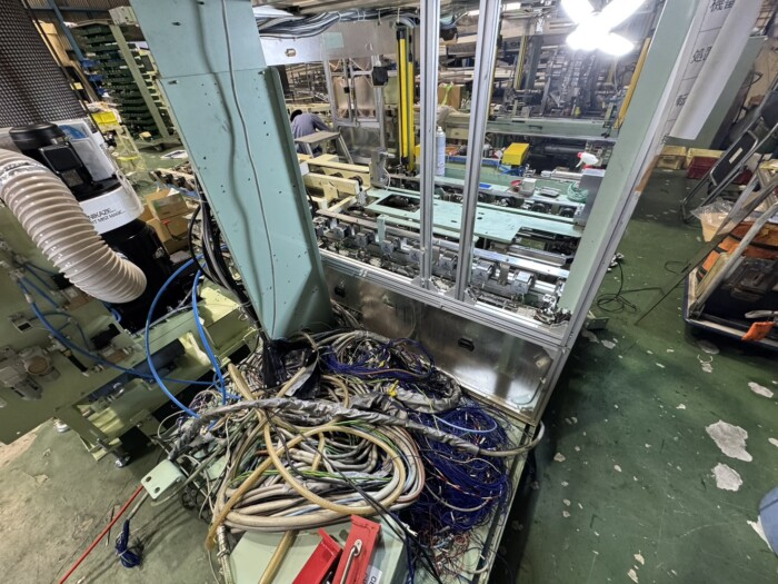 既存設備 配線 引き直し 取り外し 仕分け 電気工事